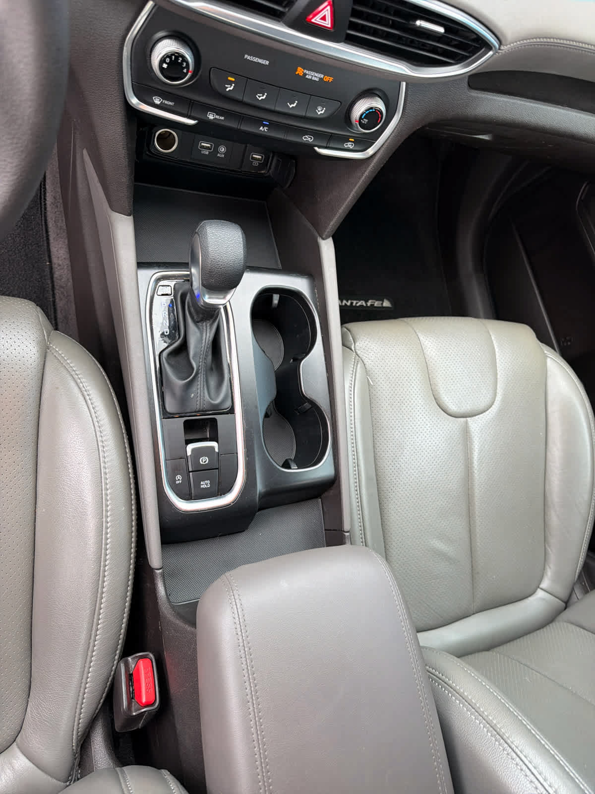Used 2019 Hyundai Santa Fe SE FWD image 17