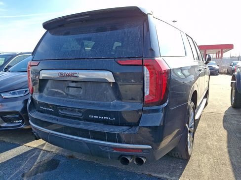 Used 2022 GMC Yukon XL Denali image 9
