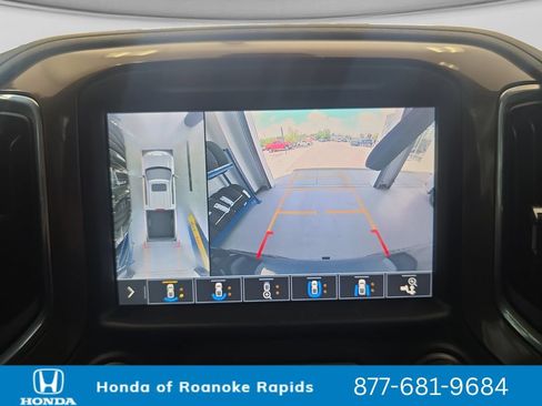 Used 2019 Chevrolet Silverado 1500 High Country w/ Technology Package AWD/4WD image 22