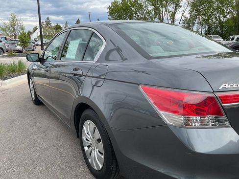 Used 2011 Honda Accord LX image 4