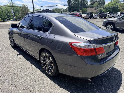 Used 2015 Honda Accord Sport image 5