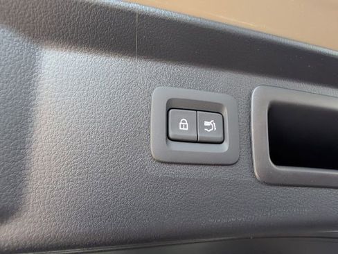 Used 2025 MAZDA CX-50 2.5 Turbo w/ Accent Package image 11