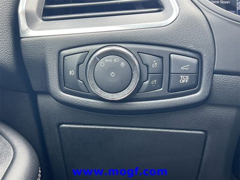 Certified 2024 Ford Edge Titanium image 18