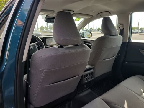 Used 2025 Toyota Camry LE w/ Convenience Package FWD image 13