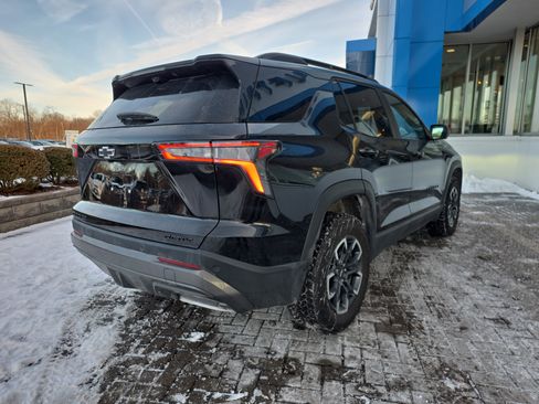 Used 2025 Chevrolet Equinox ACTIV w/ Safety and Technology Package image 5