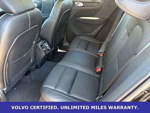 Certified 2023 Volvo XC40 B5 Plus w/ Protection Package Premier image 29