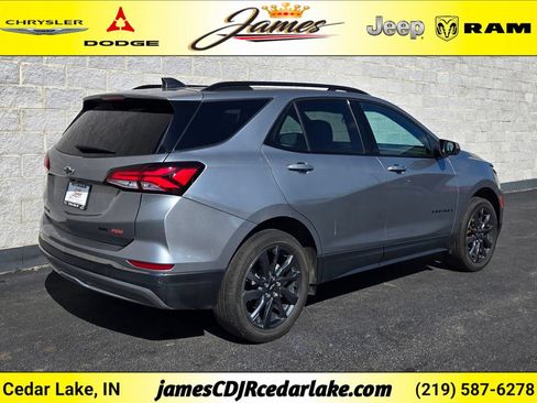 Used 2023 Chevrolet Equinox RS AWD/4WD image 5