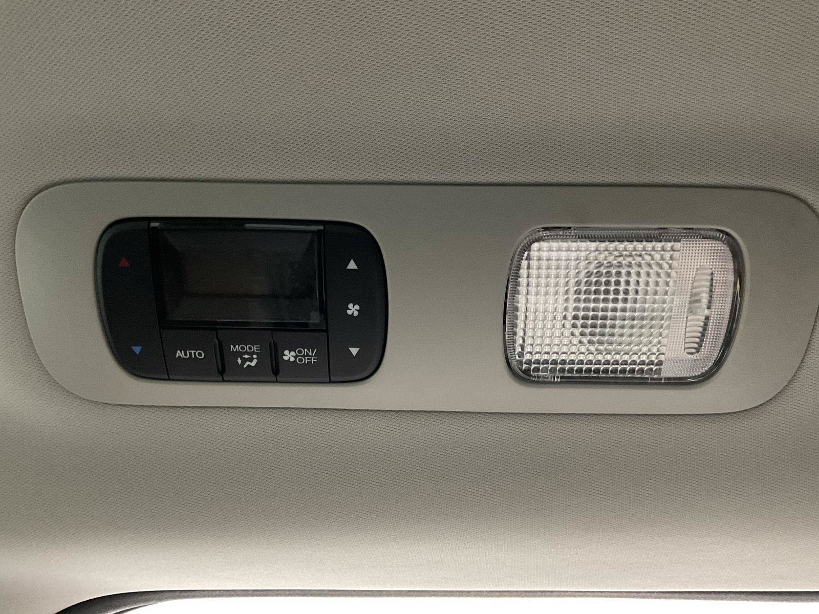 Used 2025 Honda Odyssey Elite image 29