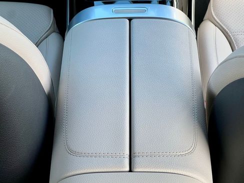 Certified 2023 Mercedes-Benz C 300 4MATIC Sedan image 28