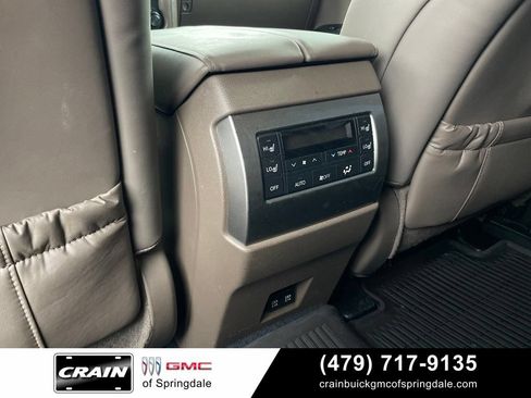 Used 2023 Lexus GX 460 Premium w/ Premium Package AWD/4WD image 27