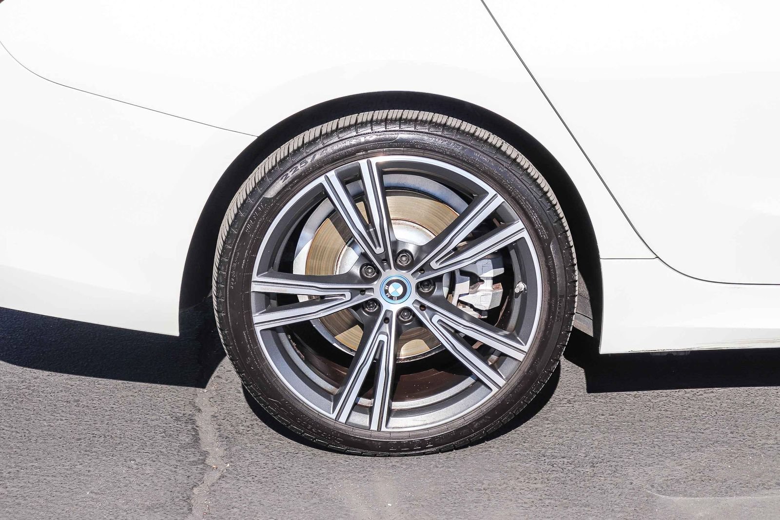 Used 2023 BMW 330e w/ Premium Package RWD image 9