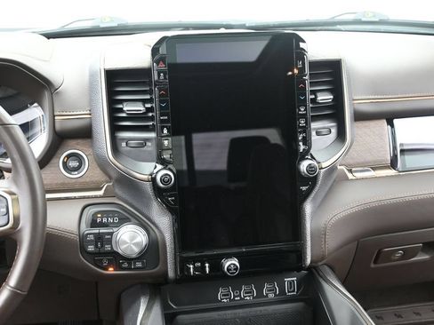 Used 2025 RAM 1500 Limited AWD/4WD image 28