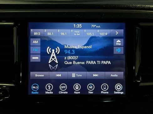 Used 2018 Chrysler Pacifica Touring Plus w/ S Appearance Package FWD image 36