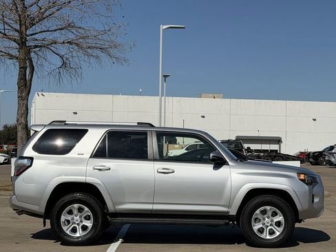 Certified 2024 Toyota 4Runner SR5 Premium image 3
