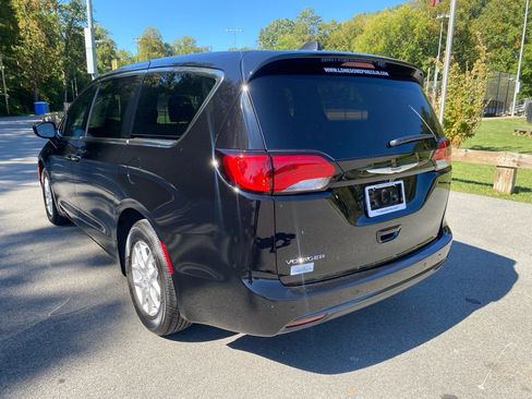 New 2026 Chrysler Voyager LX image 6