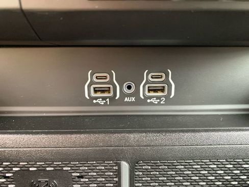 Used 2025 RAM 1500 Big Horn AWD/4WD image 23