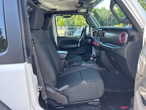 Used 2020 Jeep Wrangler Sport AWD/4WD image 16