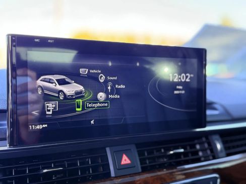 Used 2018 Audi A4 2.0T allroad Premium Plus w/ Premium Plus Package image 30