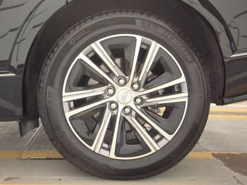 Used 2024 Cadillac Lyriq Luxury AWD/4WD image 25