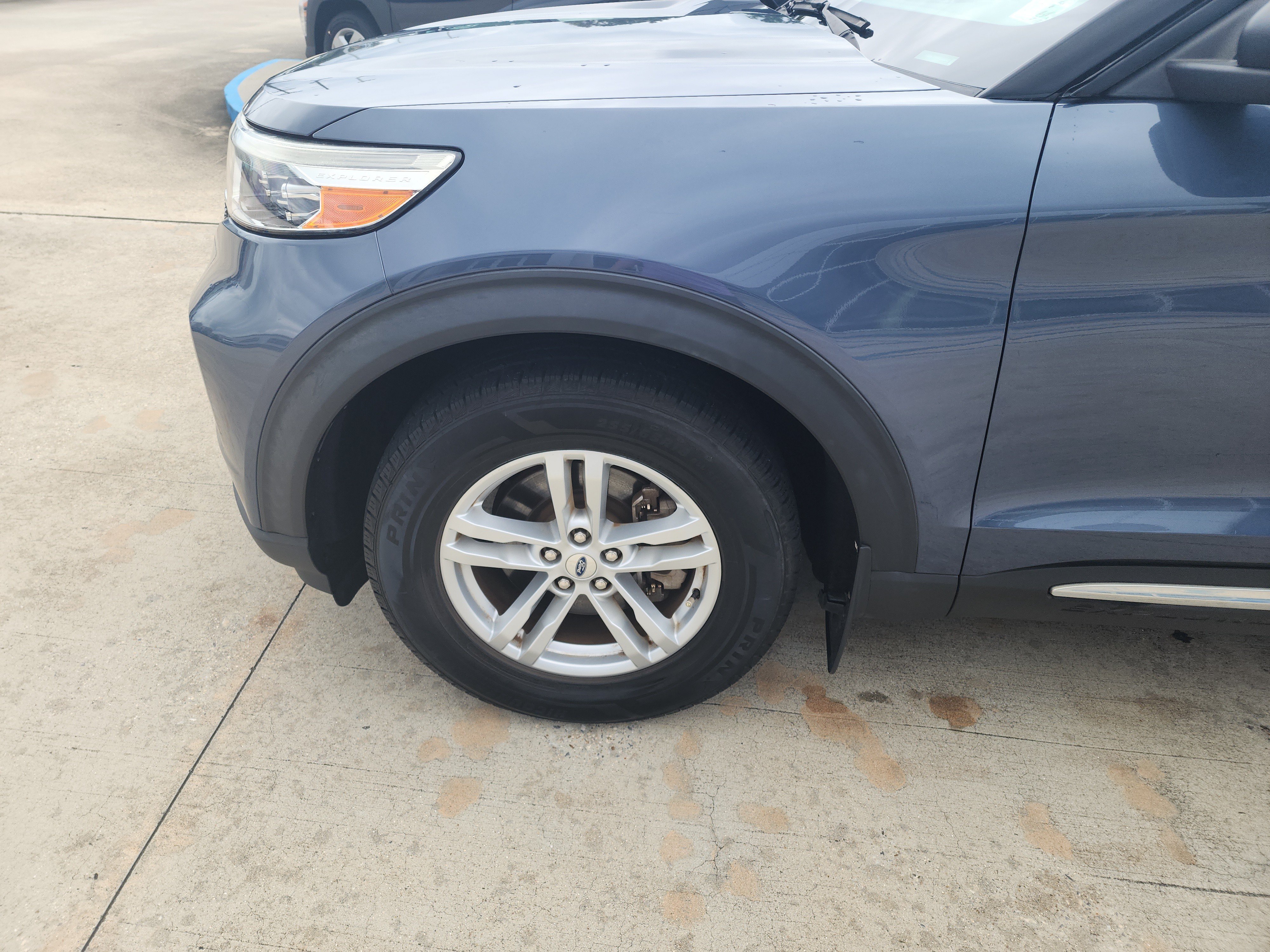 Used 2021 Ford Explorer XLT RWD image 12
