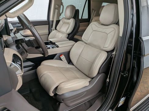 Used 2024 Lincoln Navigator Reserve AWD/4WD image 14