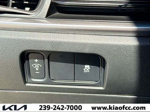 New 2026 Kia Sorento LX FWD image 33