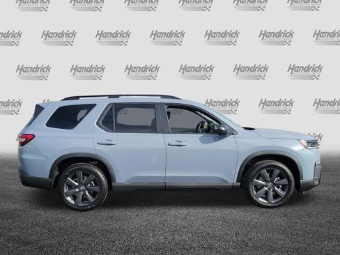 New 2026 Honda Pilot Sport image 8