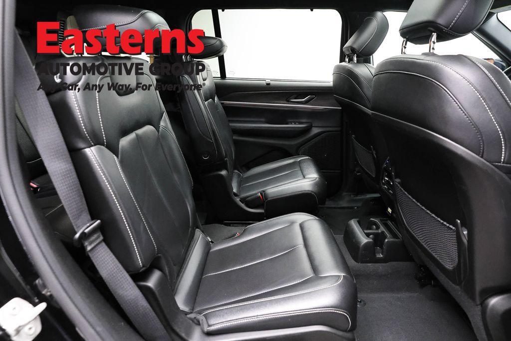 Used 2024 Jeep Grand Cherokee L Limited w/ Luxury Tech Group II AWD/4WD image 26