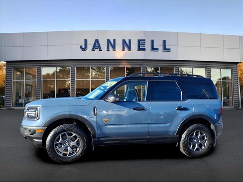 Used 2024 Ford Bronco Sport Badlands image 4