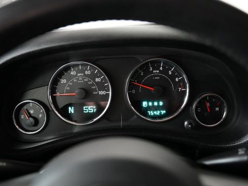 Used 2016 Jeep Wrangler Sport image 16