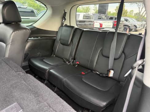 Used 2023 Nissan Armada SV RWD image 14