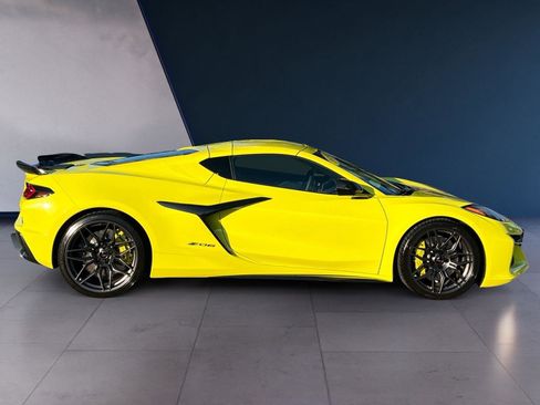 Used 2024 Chevrolet Corvette Z06 image 5