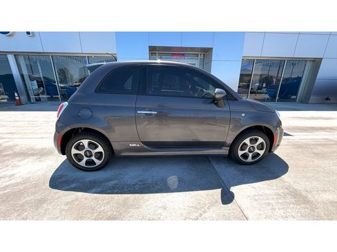Used 2017 FIAT 500 e FWD image 6