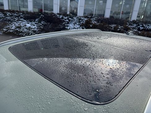 Certified 2025 Volvo XC40 B5 Ultra w/ Protection Package Premier image 10