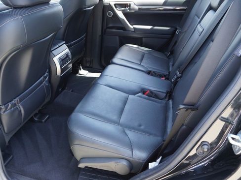 Certified 2023 Lexus GX 460 Luxury w/ Accessory Package AWD/4WD image 32