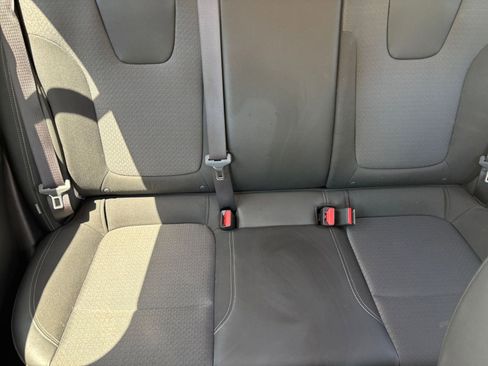 Used 2025 Buick Encore GX Preferred FWD image 37