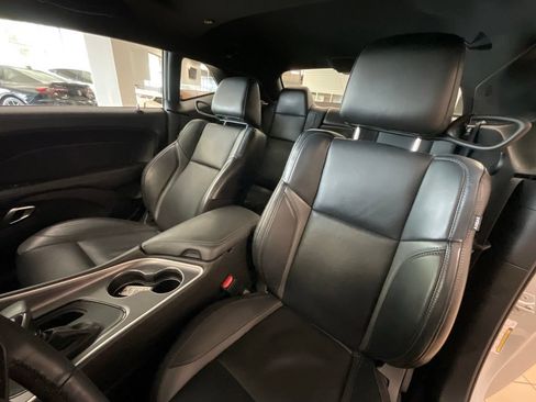 Used 2020 Dodge Challenger SXT w/ Plus Package RWD image 10