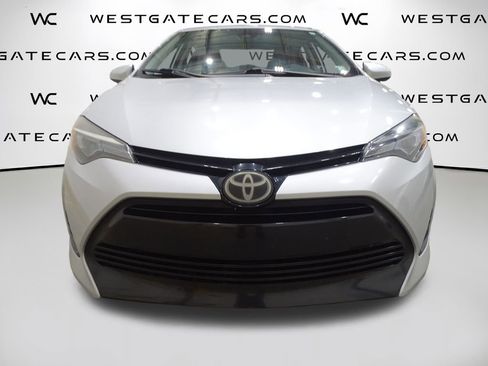 Used 2017 Toyota Corolla LE image 4