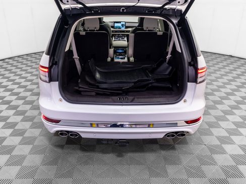 Used 2021 Lincoln Aviator Black Label Grand Touring AWD/4WD image 37