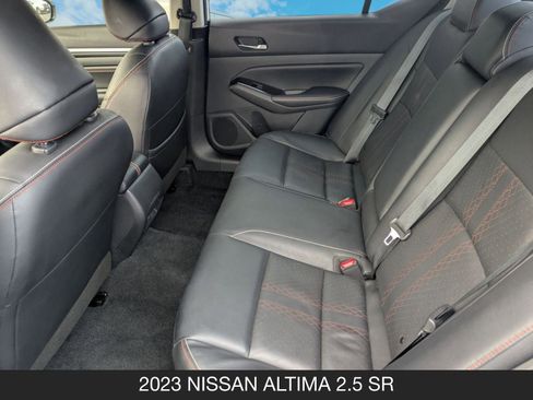Used 2023 Nissan Altima 2.5 SR w/ SR Premium Package image 15