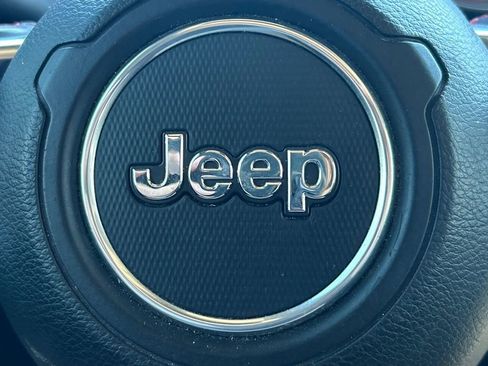 Used 2019 Jeep Wrangler Unlimited Rubicon AWD/4WD image 40