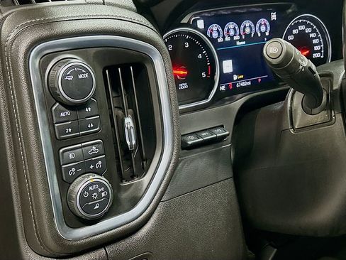 Used 2021 Chevrolet Silverado 2500 High Country image 10