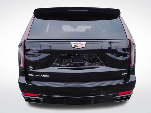 Used 2022 Cadillac Escalade Sport w/ Touring Package image 6