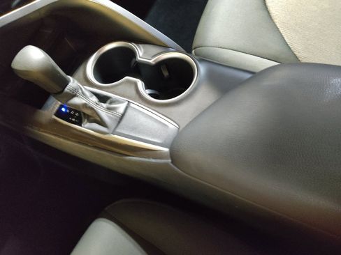 Used 2021 Toyota Camry LE FWD image 26