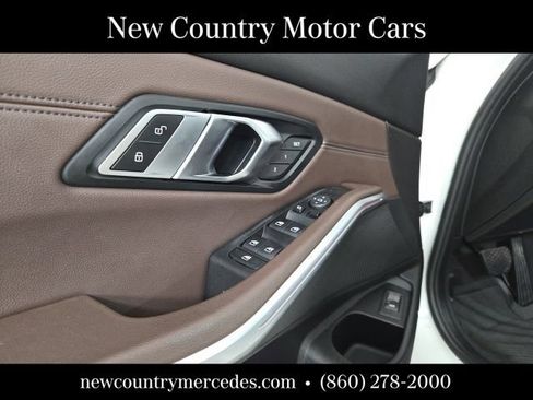 Used 2020 BMW 330i xDrive Sedan w/ Premium Package AWD/4WD image 19