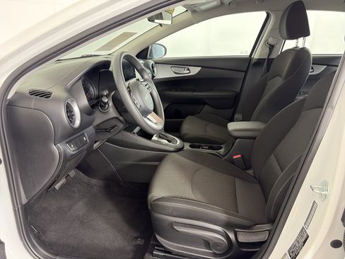 Certified 2023 Kia Forte LXS image 6
