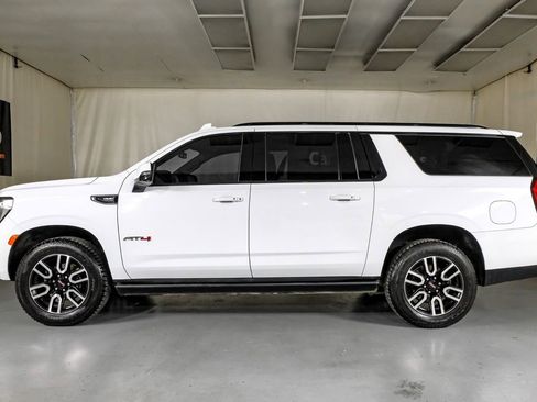 Used 2021 GMC Yukon XL AT4 w/ AT4 Premium Package image 11