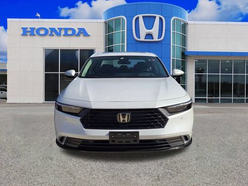 Used 2023 Honda Accord Touring image 18