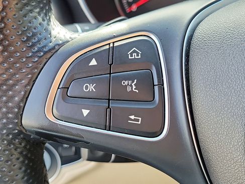 Used 2018 Mercedes-Benz C 300 Sedan image 25