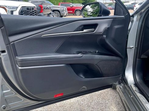 Used 2026 Toyota Camry SE FWD image 21